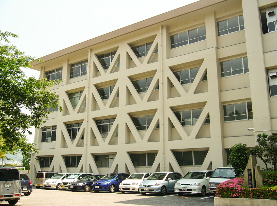 広島県立呉三津田高等学校 校舎(耐震改修)|教育・文化施設 広島県立呉三津田高等学校 校舎(耐震改修)|教育・文化施設